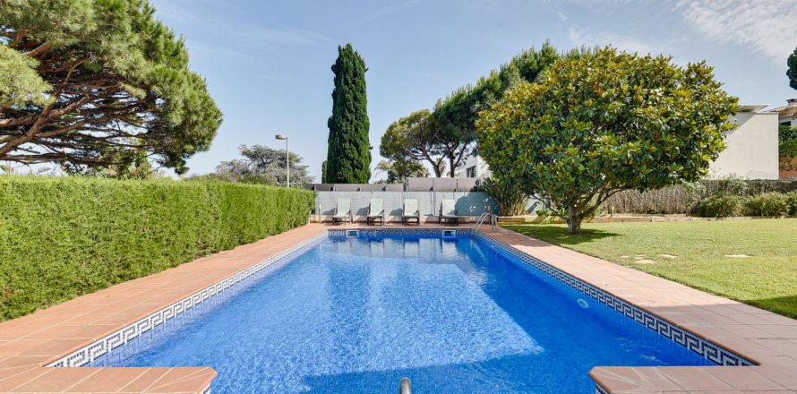 5 bedrooms House in Blanes, Spain No. 99038