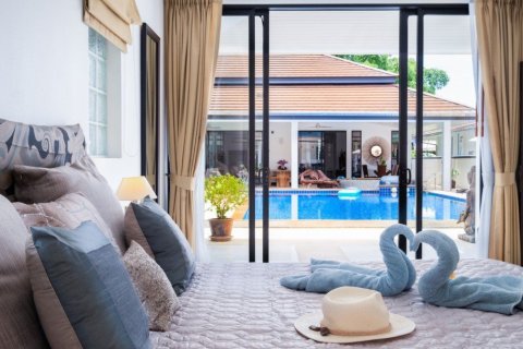 300m² Villa in Bang Tao, Thailand No. 97389 11