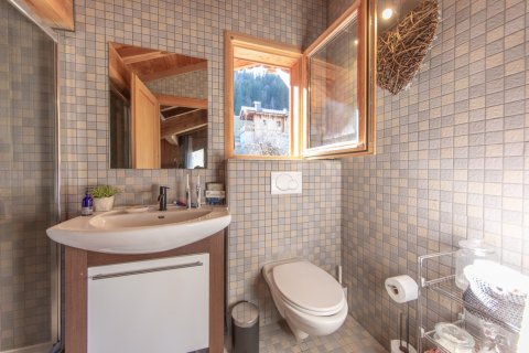 5 bedrooms House in Morzine, France No. 99645 2