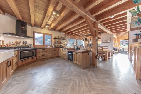 5 bedrooms House in Morzine, France No. 99645 21