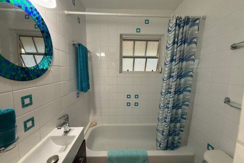 3 bedrooms Villa in Falmouth, Antigua and Barbuda No. 72305 26