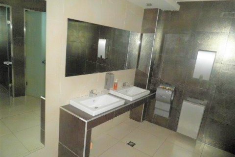 900m² Commercial property in Thessaloniki, Greece No. 57074 23