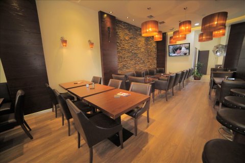 900m² Commercial property in Thessaloniki, Greece No. 57074 15