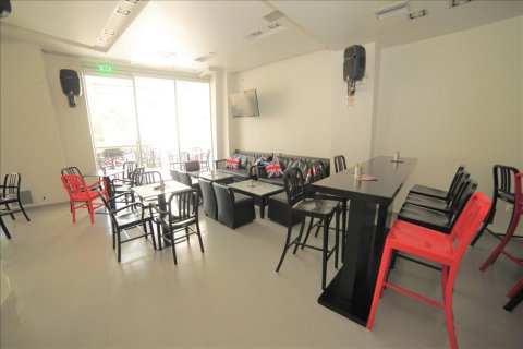 900m² Commercial property in Thessaloniki, Greece No. 57074 11