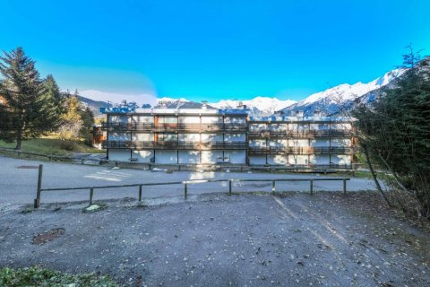 898m² Land in Savoie, France No. 99996 5