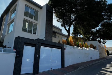 Вилла с 5 спальнями в Лос Альтос, Испания №111752