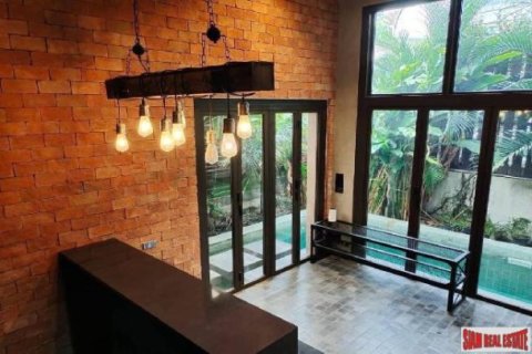 5 bedrooms Villa in Bangkok, Thailand No. 97066 14