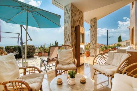 4 bedrooms House in Chloraka, Cyprus No. 43068 7