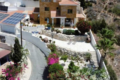 4 bedrooms House in Chloraka, Cyprus No. 43068 16