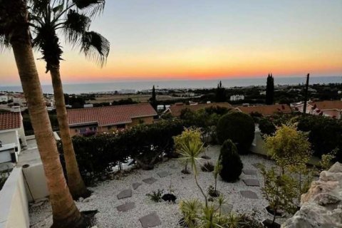 4 bedrooms House in Chloraka, Cyprus No. 43068 5