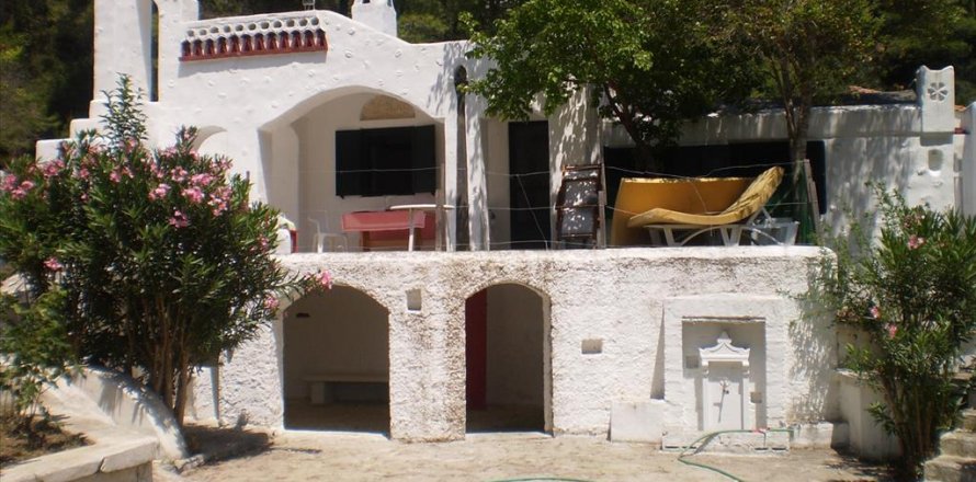 Дом с 2 спальнями в Халкидики, Греция №60298