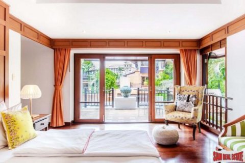 4 bedrooms Villa in Jomtien Beach, Thailand No. 96748 9