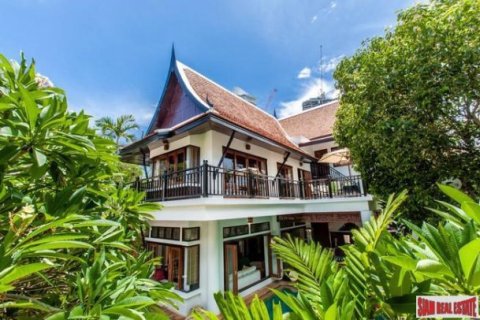 4 bedrooms Villa in Jomtien Beach, Thailand No. 96748 2