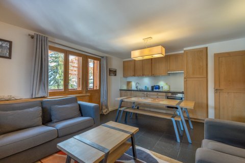 3 chambres Appartement à Les Allues, France No. 99677 2