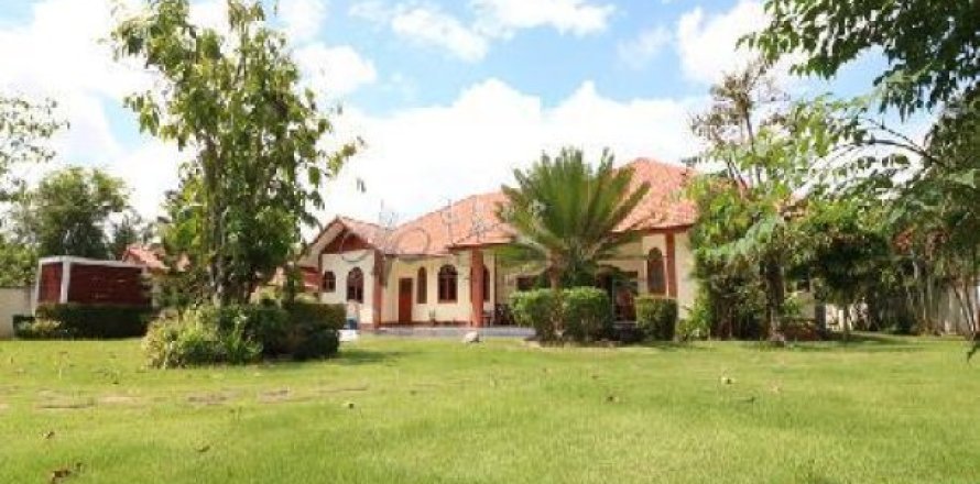 3 bedrooms House in Chiang Mai, Thailand No. 95748