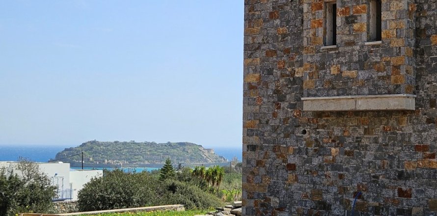 Studio Villa in Agios Nikolaos, Greece No. 108242