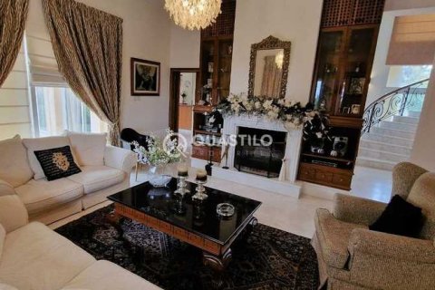 5 bedrooms Villa in Germasogeia, Cyprus No. 65337 4