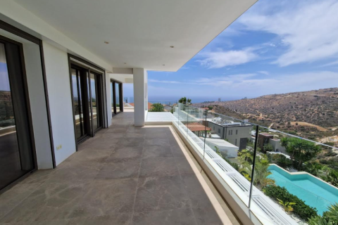 Вилла с 5 спальнями в Агиос Тихонас, Кипр №62570 5