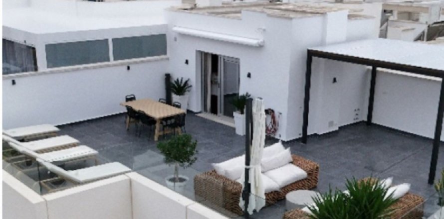 3 bedrooms Apartment in Marbella, Spain No. 127998