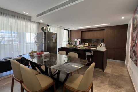 3 dormitorios Penthouse en Limassol, Cyprus No. 64145 6