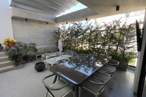 3 dormitorios Penthouse en Limassol, Cyprus No. 64145 5