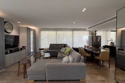 3 dormitorios Penthouse en Limassol, Cyprus No. 64145 1