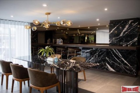 2 bedrooms Apartment in Bangkok, Thailand No. 97210 7