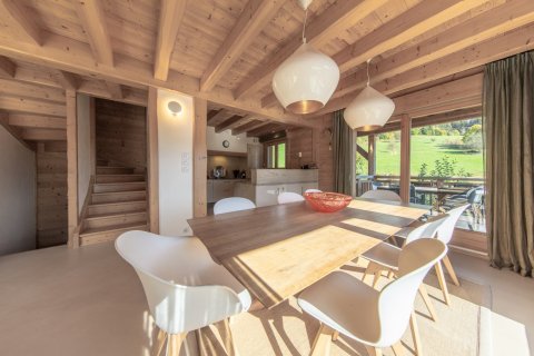 5 bedrooms House in Les Gets, France No. 99487 3