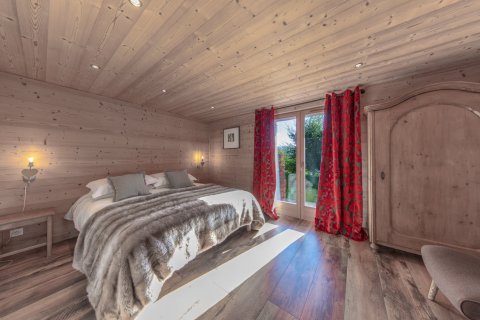 5 bedrooms House in Les Gets, France No. 99487 18