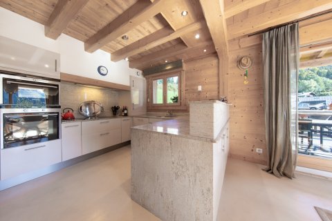 5 bedrooms House in Les Gets, France No. 99487 8