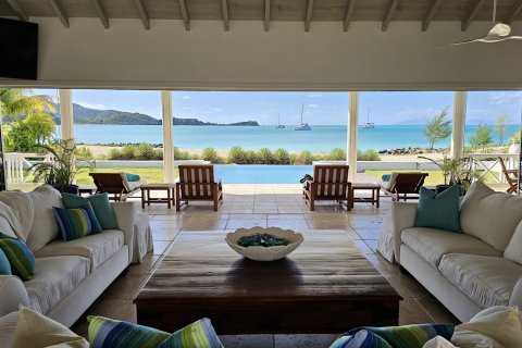 5 bedrooms Villa in Jolly Harbour, Antigua and Barbuda No. 75786 1