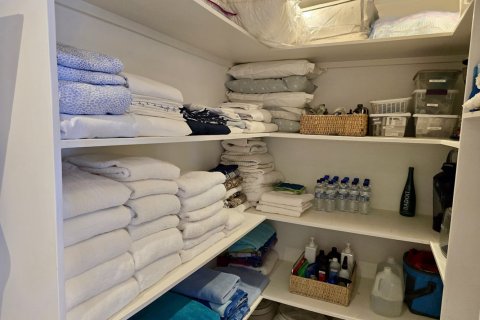 5 bedrooms Villa in Jolly Harbour, Antigua and Barbuda No. 75786 21