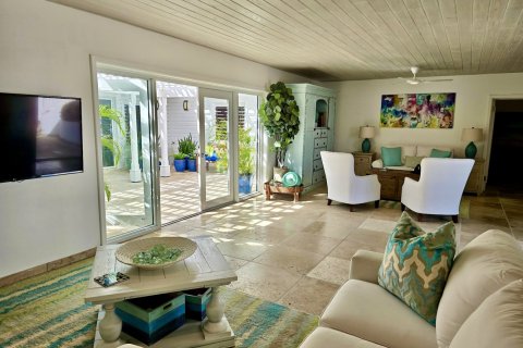 5 bedrooms Villa in Jolly Harbour, Antigua and Barbuda No. 75786 10