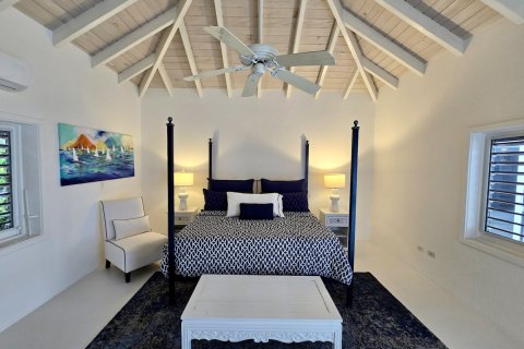5 bedrooms Villa in Jolly Harbour, Antigua and Barbuda No. 75786 16