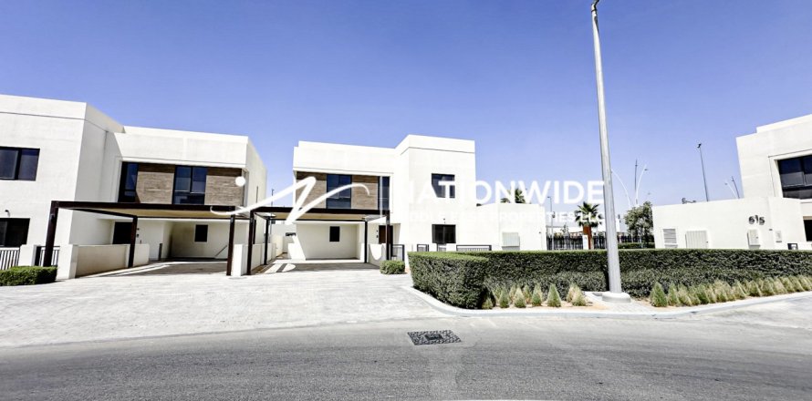 5 bedrooms Villa in Binh Duong, Vietnam No. 88786