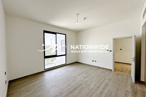 5 bedrooms Villa in Binh Duong, Vietnam No. 88786 10