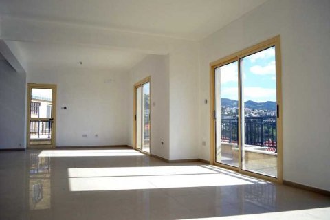 4 bedrooms Villa in Pegeia, Cyprus No. 84377 8