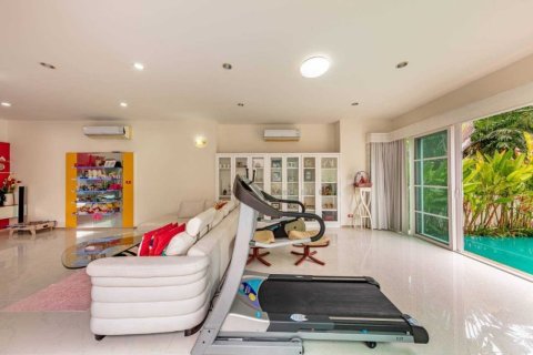 4 bedrooms Villa in Phuket, Thailand No. 97269 18