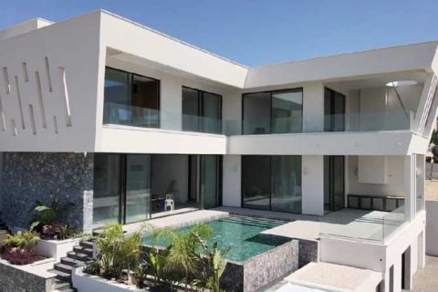 6 chambres Villa à Germasogeia, Cyprus No. 84463 1