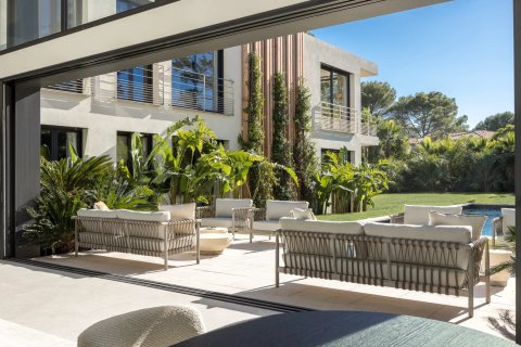 5 bedrooms Villa in Mougins, France No. 99807 6