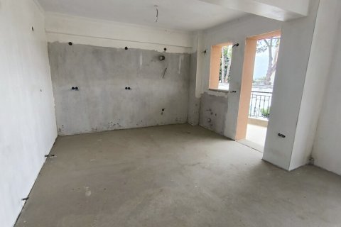 Дом с 4 спальнями в Катерини, Греция №107853 11