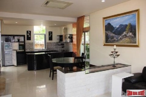 3 bedrooms Villa in Jomtien Beach, Thailand No. 96814 7