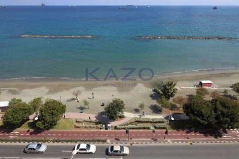 3 bedrooms Maisonette in Limassol, Cyprus No. 73645 3