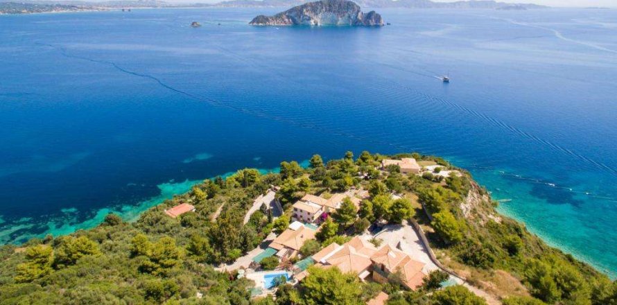 16 bedrooms Hotel in Zakynthos, Greece No. 69602