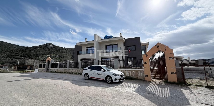 6 dormitorios Villa en Izmir, Turkey No. 123448