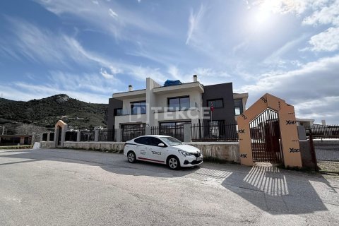 6 dormitorios Villa en Izmir, Turkey No. 123448