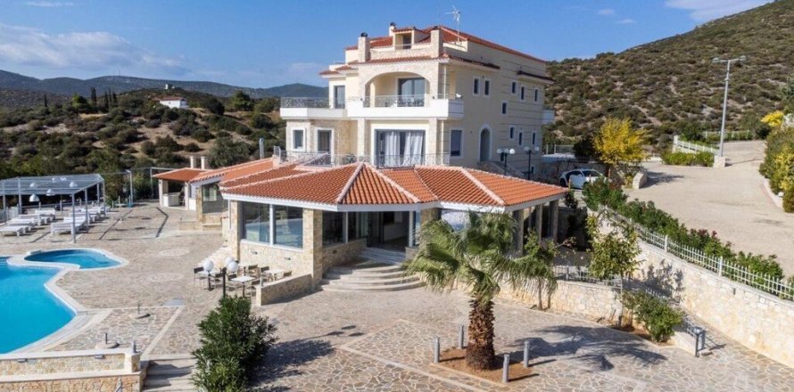 12 dormitorios Hotel en Marathon, Greece No. 107850