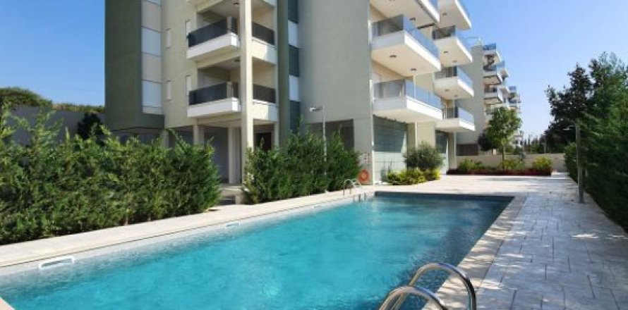 3 bedrooms Apartment in Limassol, Cyprus No. 106375