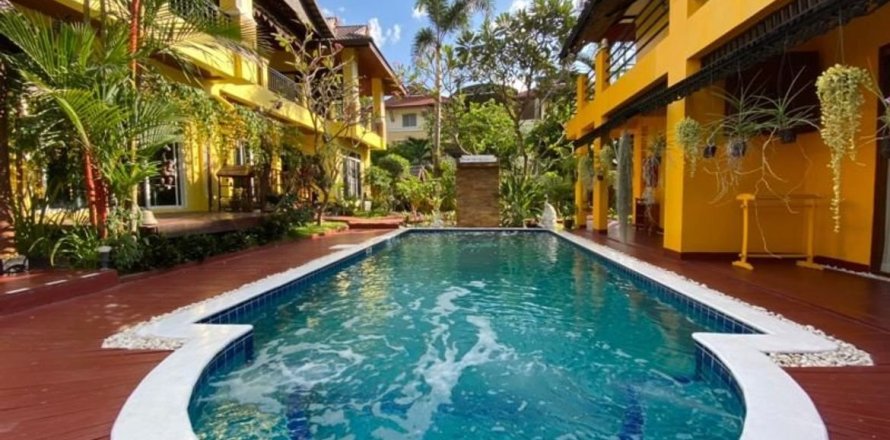 6 bedrooms Commercial property in Chiang Mai, Thailand No. 2579