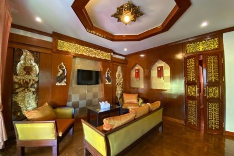 6 bedrooms Commercial property in Chiang Mai, Thailand No. 2579 17